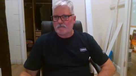 Snapshot of viper654321 chatting on January 16, 2026, 7:34 am viper654321 online show from January 16, 2026, 7:34 am