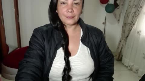 Snapshot of vivian_milf_paint chatting on February 3, 2026, 11:48 am vivian_milf_paint online show from February 3, 2026, 11:48 am