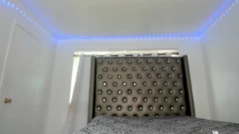 Snapshot of vixen_sasha chatting on February 25, 2026, 5:33 pm Sasha Malone online show from February 25, 2026, 5:33 pm