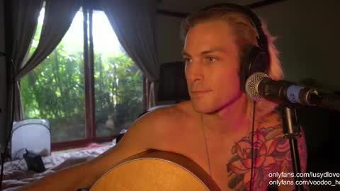 Voodoo and Lucy online show from September 23, 2025, 12:35 am