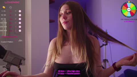 Snapshot of vundersex chatting on January 4, 2025, 6:40 pm Eva and Franklin online show from January 4, 2025, 6:40 pm