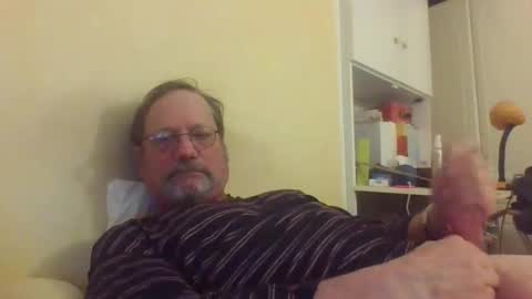 Snapshot of wanky357 chatting on December 21, 2025, 1:02 am Tibo Love online show from December 21, 2025, 1:02 am