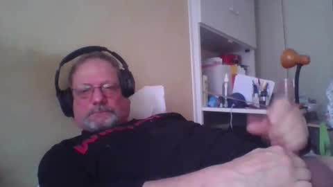 Snapshot of wanky357 chatting on February 9, 2026, 7:56 am Tibo Love online show from February 9, 2026, 7:56 am