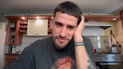 wearetwo online show from December 1, 2025, 6:24 pm