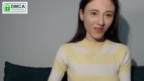 Milena online show from November 26, 2025, 8:21 pm