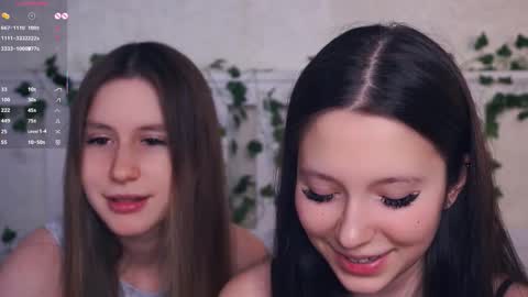 Snapshot of wendiesetters chatting on February 28, 2026, 8:54 pm Nora online show from February 28, 2026, 8:54 pm