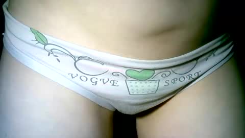 Snapshot of whiteapsara chatting on February 16, 2026, 3:52 pm Love online show from February 16, 2026, 3:52 pm