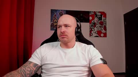 Snapshot of why_you_so_serious chatting on February 11, 2026, 4:34 pm VI online show from February 11, 2026, 4:34 pm