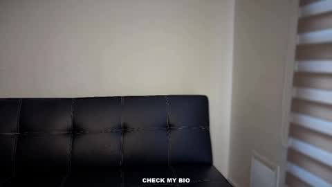 Snapshot of wilddesiree_ chatting on January 14, 2026, 7:19 pm WildDesire online show from January 14, 2026, 7:19 pm