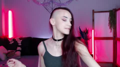 Snapshot of wildorchid_ chatting on December 8, 2024, 1:35 am Master Kieran hehim online show from December 8, 2024, 1:35 am