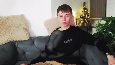 Snapshot of william_ross chatting on December 28, 2024, 3:37 am will online show from December 28, 2024, 3:37 am