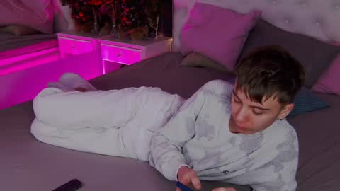 Snapshot of william_ross chatting on January 3, 2025, 10:19 pm will online show from January 3, 2025, 10:19 pm