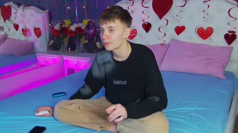 Snapshot of william_ross chatting on February 17, 2025, 10:03 pm will online show from February 17, 2025, 10:03 pm