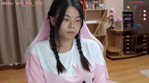 Snapshot of win_nie chatting on September 8, 2025, 10:20 pm Winnie online show from September 8, 2025, 10:20 pm