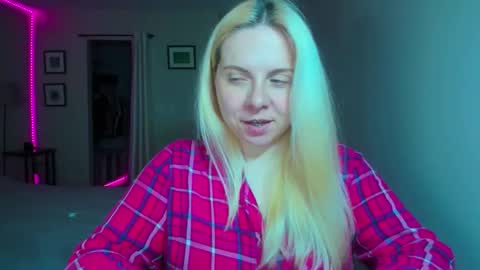 Snapshot of winter_miracle chatting on February 1, 2026, 8:07 pm Winter Miracle online show from February 1, 2026, 8:07 pm