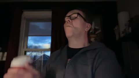 Snapshot of wintyr chatting on November 22, 2025, 10:09 pm wintyr online show from November 22, 2025, 10:09 pm