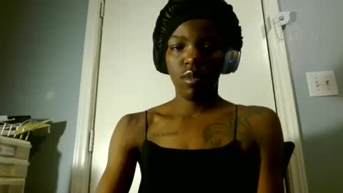 Chanel online show from February 21, 2025, 3:56 am