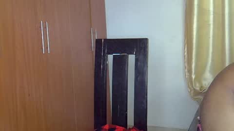 Snapshot of wizzia_khalifa chatting on February 21, 2025, 4:18 am girlie o online show from February 21, 2025, 4:18 am