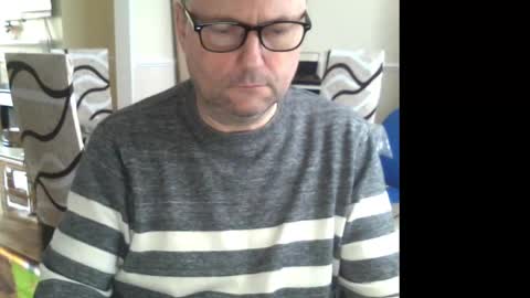 Snapshot of wobble444 chatting on February 12, 2025, 9:31 am wobble444 online show from February 12, 2025, 9:31 am