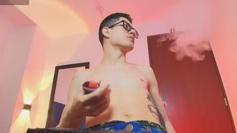 Snapshot of wolfan_sky chatting on February 3, 2026, 11:37 am W O L F online show from February 3, 2026, 11:37 am