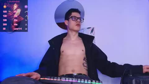 Snapshot of wolfan_sky chatting on February 20, 2026, 11:22 am W O L F online show from February 20, 2026, 11:22 am