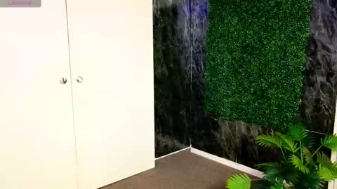 Snapshot of wowrivers chatting on February 17, 2025, 10:36 pm Nessa online show from February 17, 2025, 10:36 pm