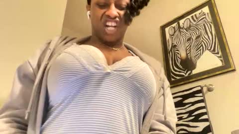 Snapshot of wynterheat chatting on February 10, 2026, 6:12 pm Wynter Heat online show from February 10, 2026, 6:12 pm