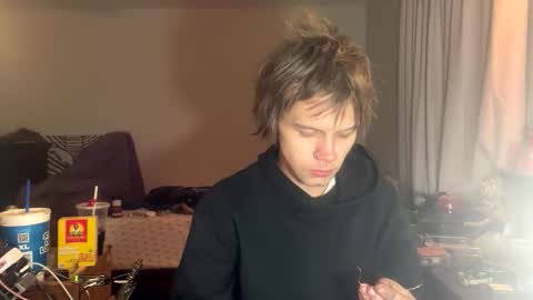 Snapshot of xander0zzz chatting on February 24, 2026, 7:28 am xander0zzz online show from February 24, 2026, 7:28 am