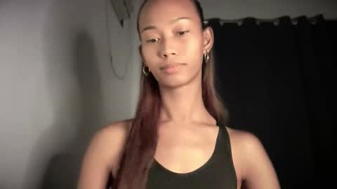 Cassandra online show from December 22, 2025, 7:33 pm