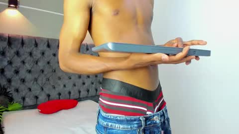 XAVI online show from October 18, 2025, 3:53 am