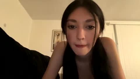 Snapshot of xenadreamx chatting on February 22, 2026, 4:35 am xenadreamx online show from February 22, 2026, 4:35 am