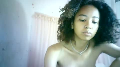 Snapshot of xenna610827 chatting on January 18, 2025, 5:10 am xenna610827 online show from January 18, 2025, 5:10 am