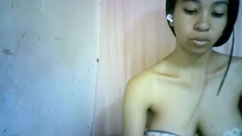 Snapshot of xenna610827 chatting on January 29, 2025, 10:27 am xenna610827 online show from January 29, 2025, 10:27 am