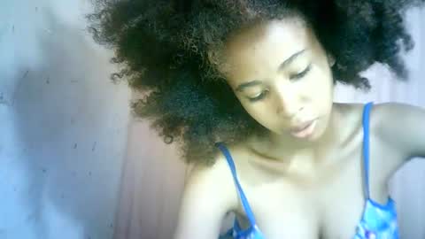 Snapshot of xenna610827 chatting on February 5, 2025, 9:46 am xenna610827 online show from February 5, 2025, 9:46 am