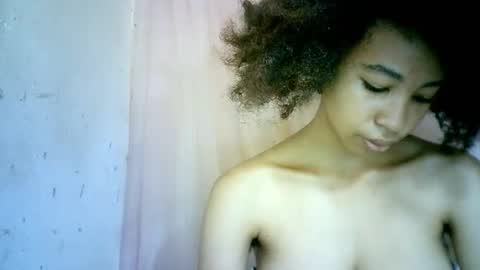 Snapshot of xenna610827 chatting on February 12, 2025, 8:38 am xenna610827 online show from February 12, 2025, 8:38 am