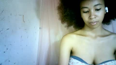 Snapshot of xenna610827 chatting on February 18, 2025, 12:49 pm xenna610827 online show from February 18, 2025, 12:49 pm