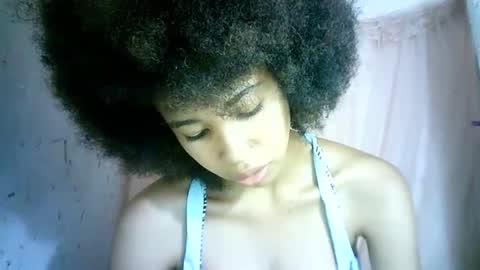 Snapshot of xenna610827 chatting on February 26, 2025, 8:37 am xenna610827 online show from February 26, 2025, 8:37 am