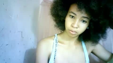 Snapshot of xenna610827 chatting on February 27, 2025, 10:20 pm xenna610827 online show from February 27, 2025, 10:20 pm