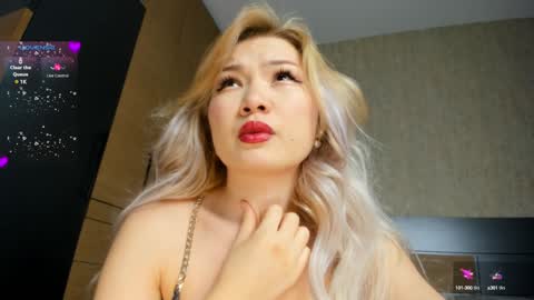 Sweetie online show from December 3, 2024, 2:58 am