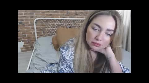 Snapshot of xkristinaxxx chatting on February 17, 2025, 11:55 am Kristina online show from February 17, 2025, 11:55 am