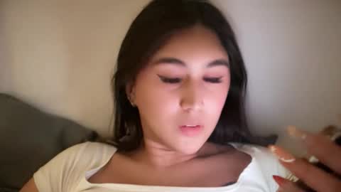 Snapshot of xxbeatrice69xx chatting on March 2, 2026, 11:17 am Xxbeatrice69Xx online show from March 2, 2026, 11:17 am