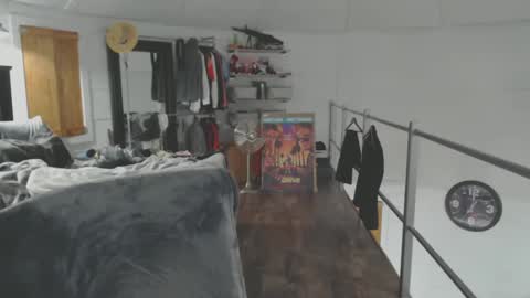 Ivan online show from December 9, 2024, 2:24 am