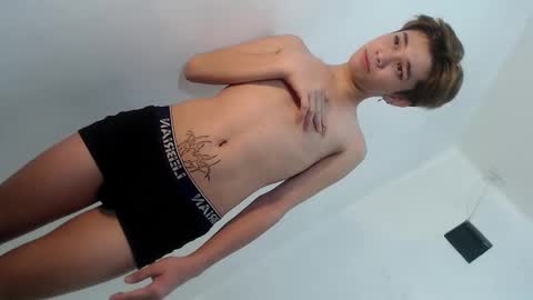 Snapshot of xxsebastian18 chatting on December 8, 2024, 7:32 pm seb online show from December 8, 2024, 7:32 pm