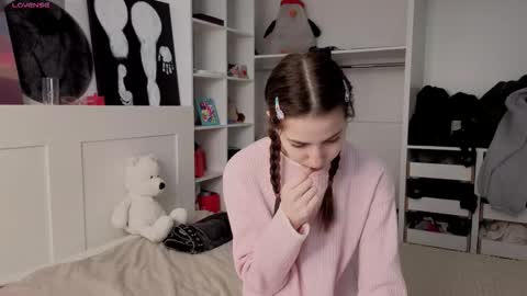 Eva online show from February 3, 2026, 6:40 am