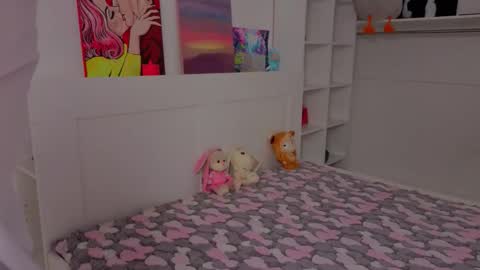 Eva online show from March 1, 2026, 12:23 am