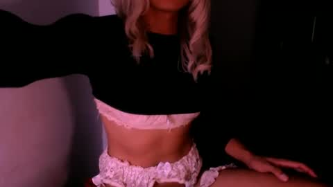 Chiara online show from September 28, 2025, 4:40 am