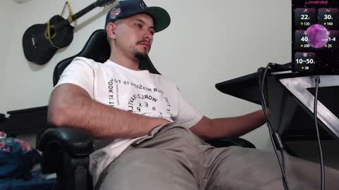 Snapshot of yacklol chatting on December 21, 2024, 12:53 am jack thopmson online show from December 21, 2024, 12:53 am