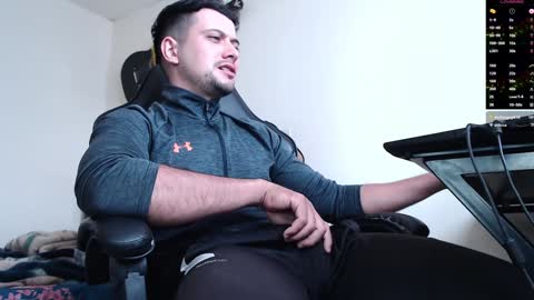 Snapshot of yacklol chatting on January 1, 2025, 6:38 pm jack thopmson online show from January 1, 2025, 6:38 pm