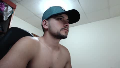 Snapshot of yacklol chatting on February 3, 2025, 3:42 am jack thopmson online show from February 3, 2025, 3:42 am