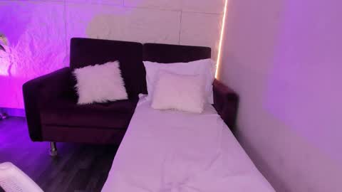 Yalezka online show from February 11, 2026, 12:21 pm